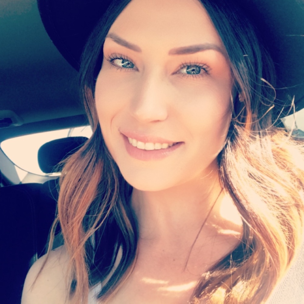 Meet your Posher, Aliza